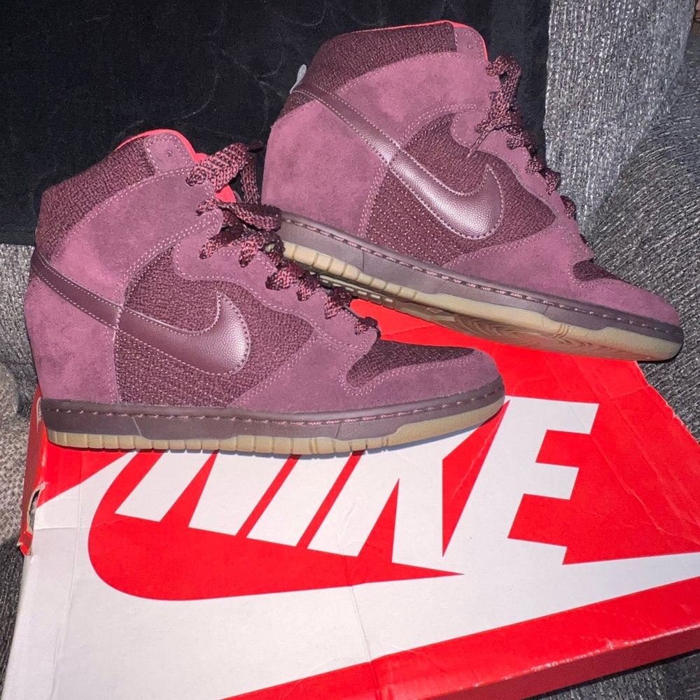 Nike dunk sky-hi essential